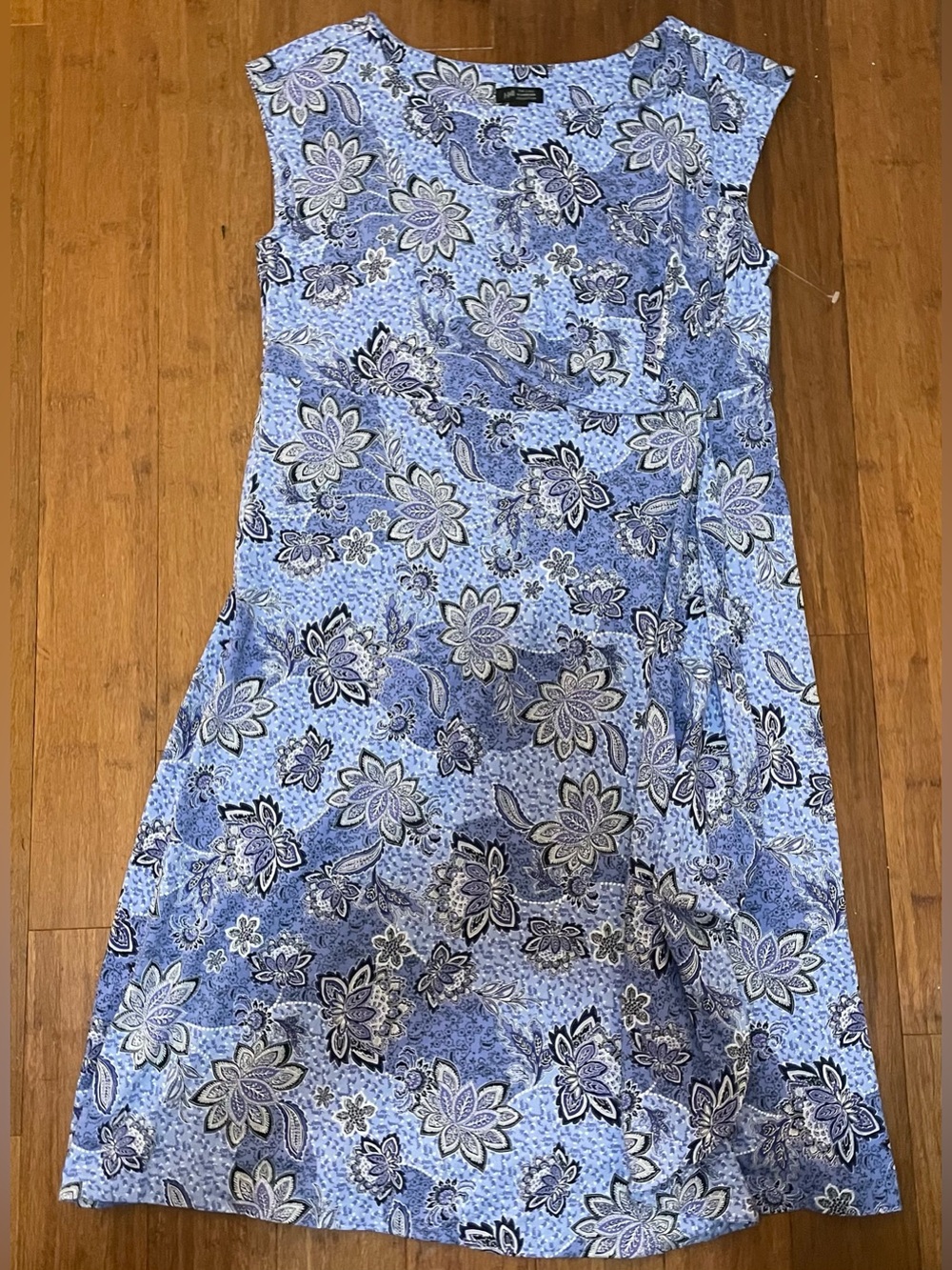 J Jill Dress S Petite Blue Paisley Wearever Shift Ruffle